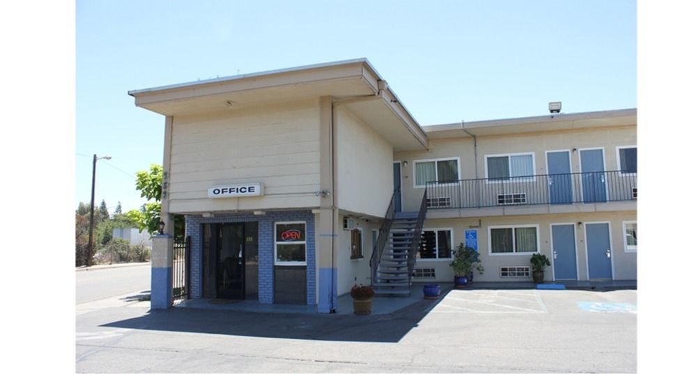 Parkway Inn Fresno Dış mekan fotoğraf