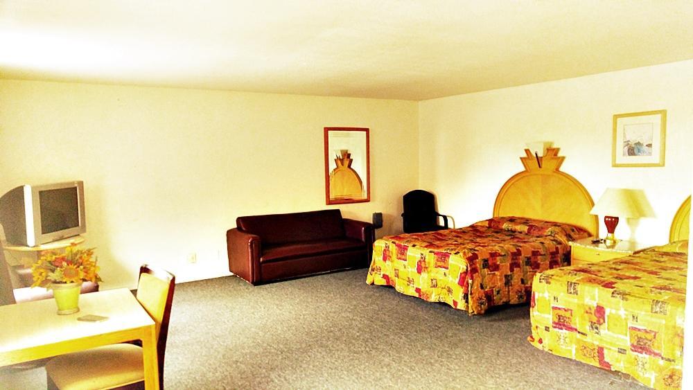 Parkway Inn Fresno Dış mekan fotoğraf