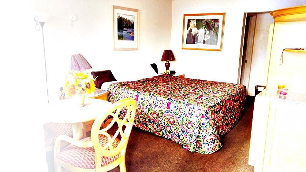Parkway Inn Fresno Dış mekan fotoğraf