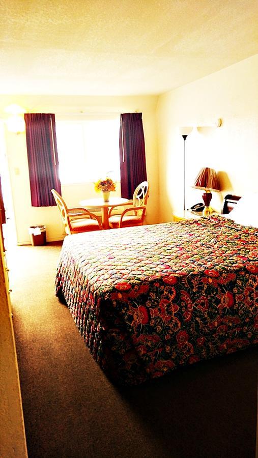Parkway Inn Fresno Dış mekan fotoğraf